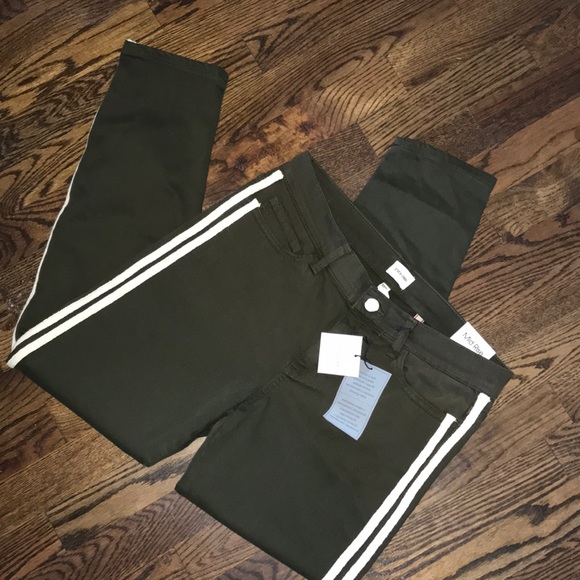 Sneak Peek Mid Rise Skinny Jeans - Picture 2 of 13